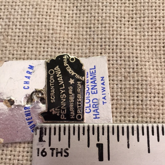 Souvenir State of PENNSYLVANIA Cloisonné Charm - Picture 6 of 11